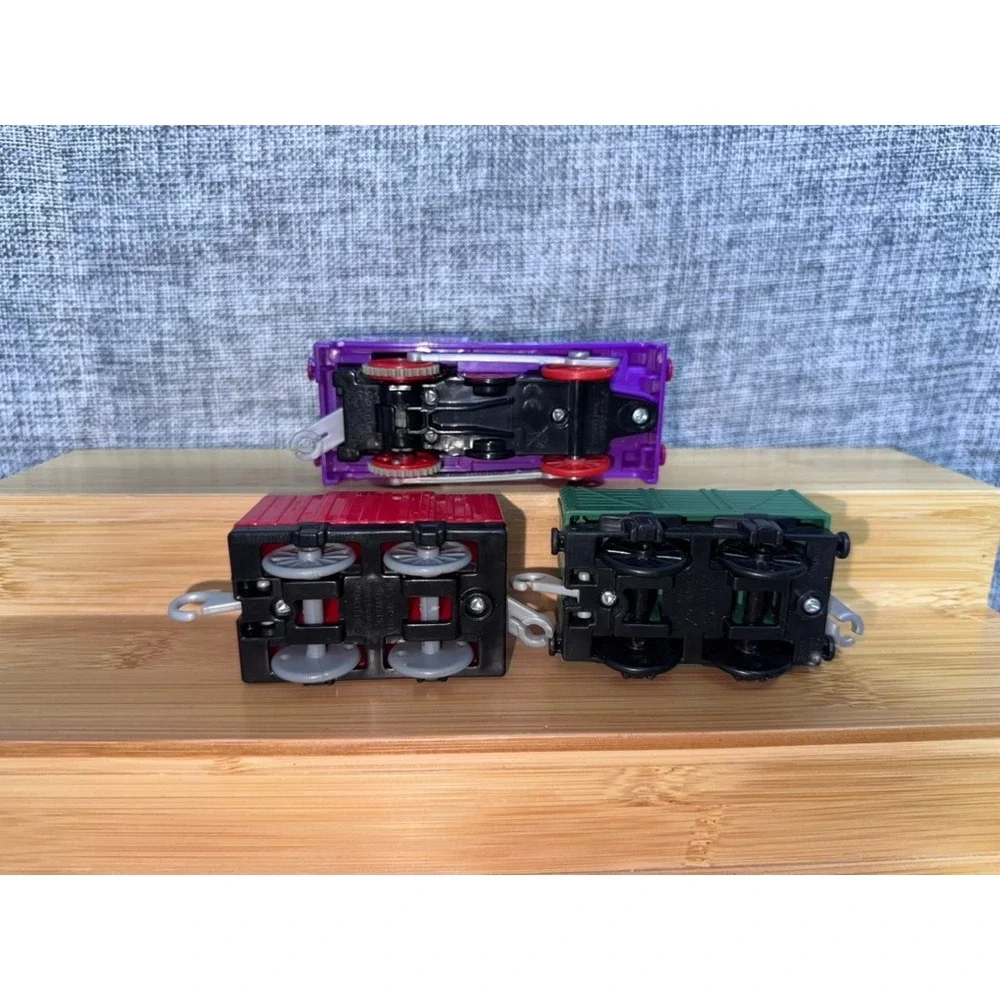 Thomas & Friends TrackMaster Charlie Motorized Engine Purple Train with Cargo